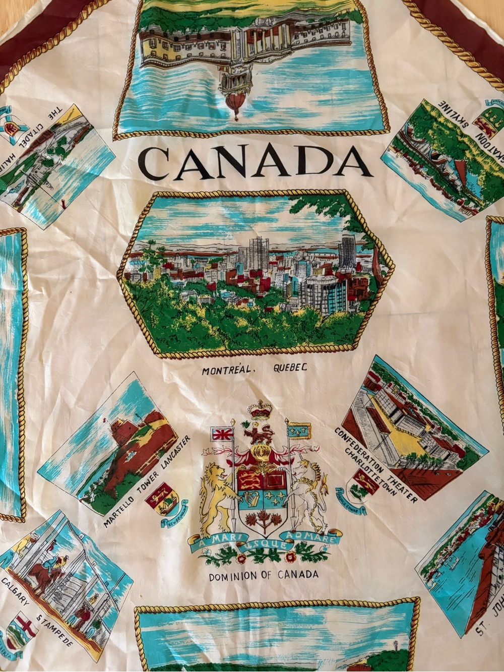 Canada Souvenir Scenic Print Scarf - Cream, Green, Blue, Red Vintage